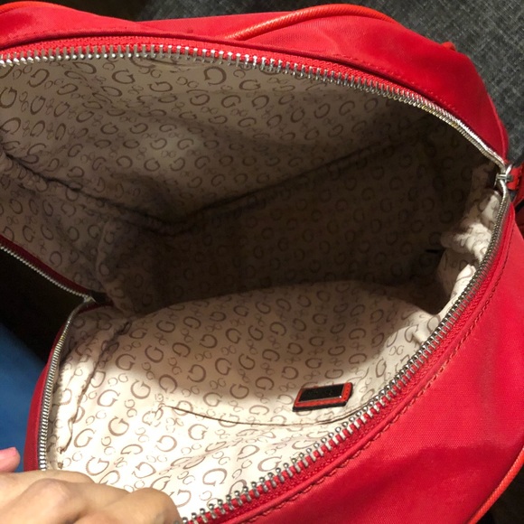 Guess red mini backpack - Picture 4 of 7
